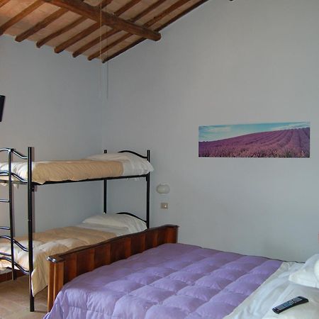 הוילה Ischia di Castro Agriturismo Castro מראה חיצוני תמונה