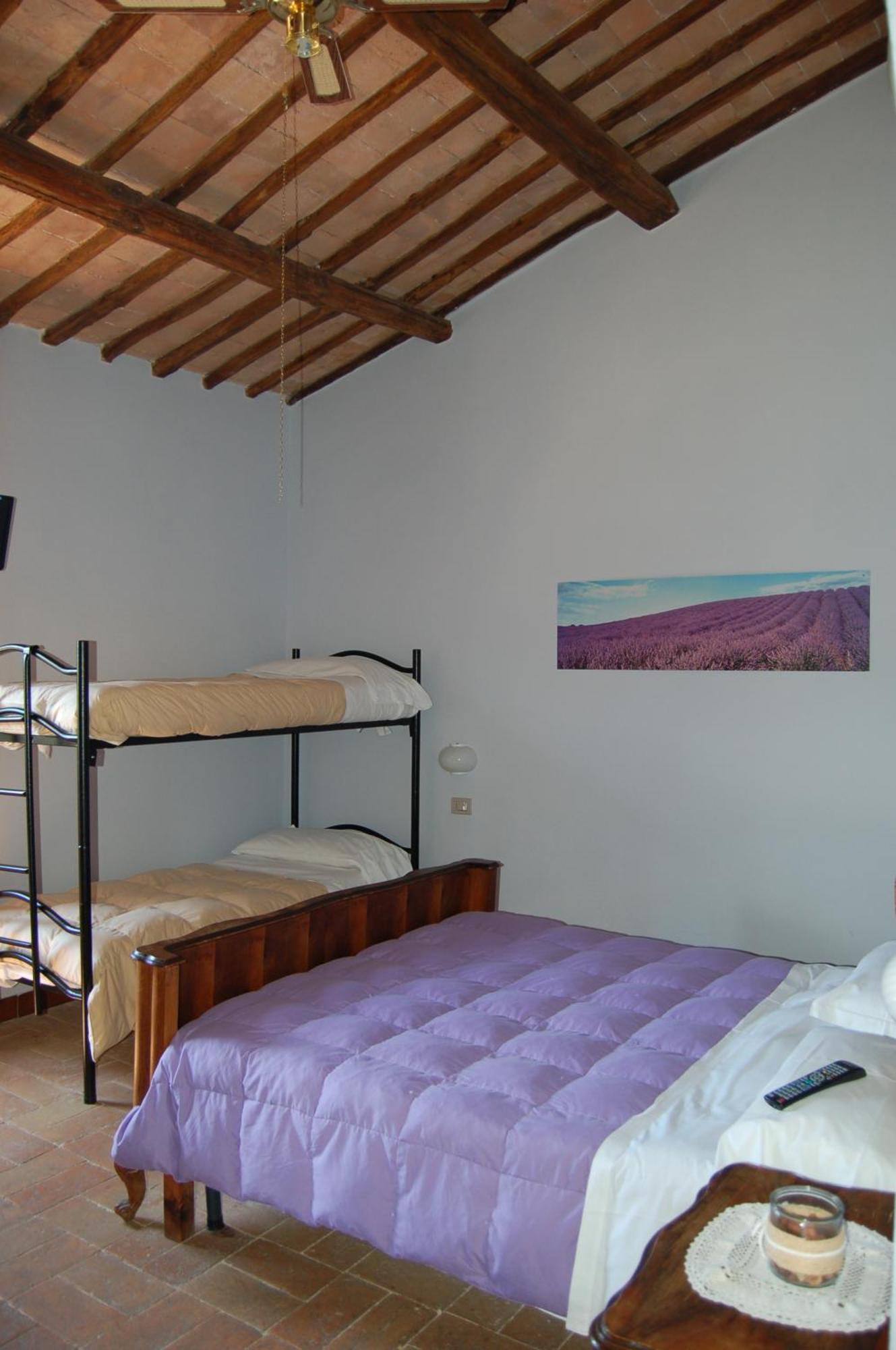 הוילה Ischia di Castro Agriturismo Castro מראה חיצוני תמונה