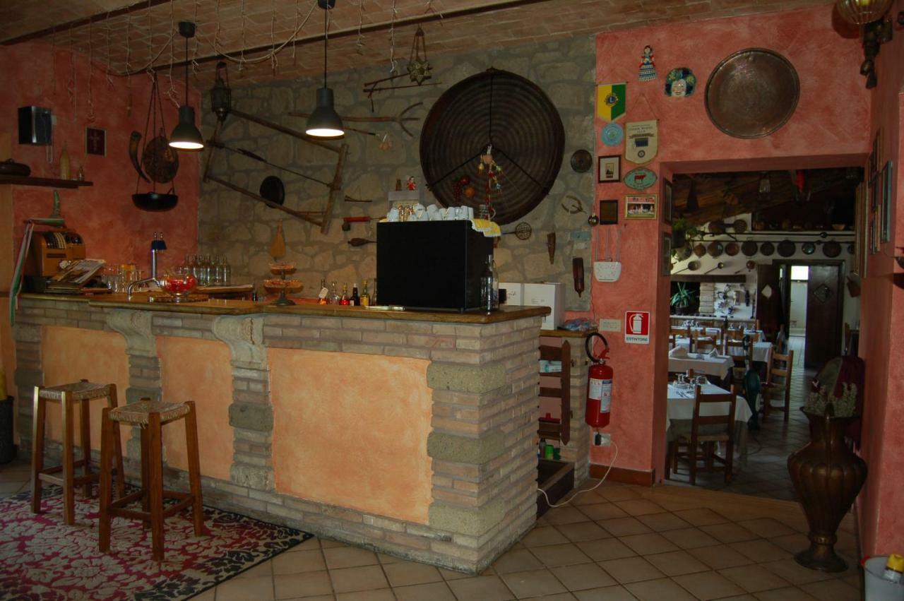 הוילה Ischia di Castro Agriturismo Castro מראה חיצוני תמונה